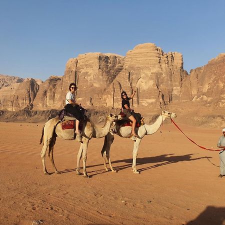 Готель Bedouin Family Camp Ваді-Рам Екстер'єр фото