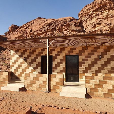 Готель Bedouin Family Camp Ваді-Рам Екстер'єр фото