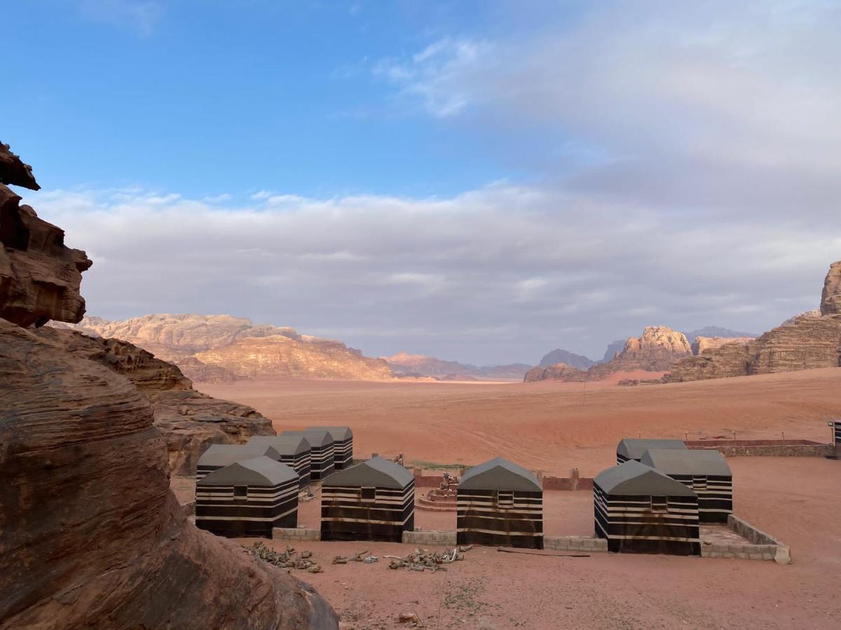Готель Bedouin Family Camp Ваді-Рам Екстер'єр фото