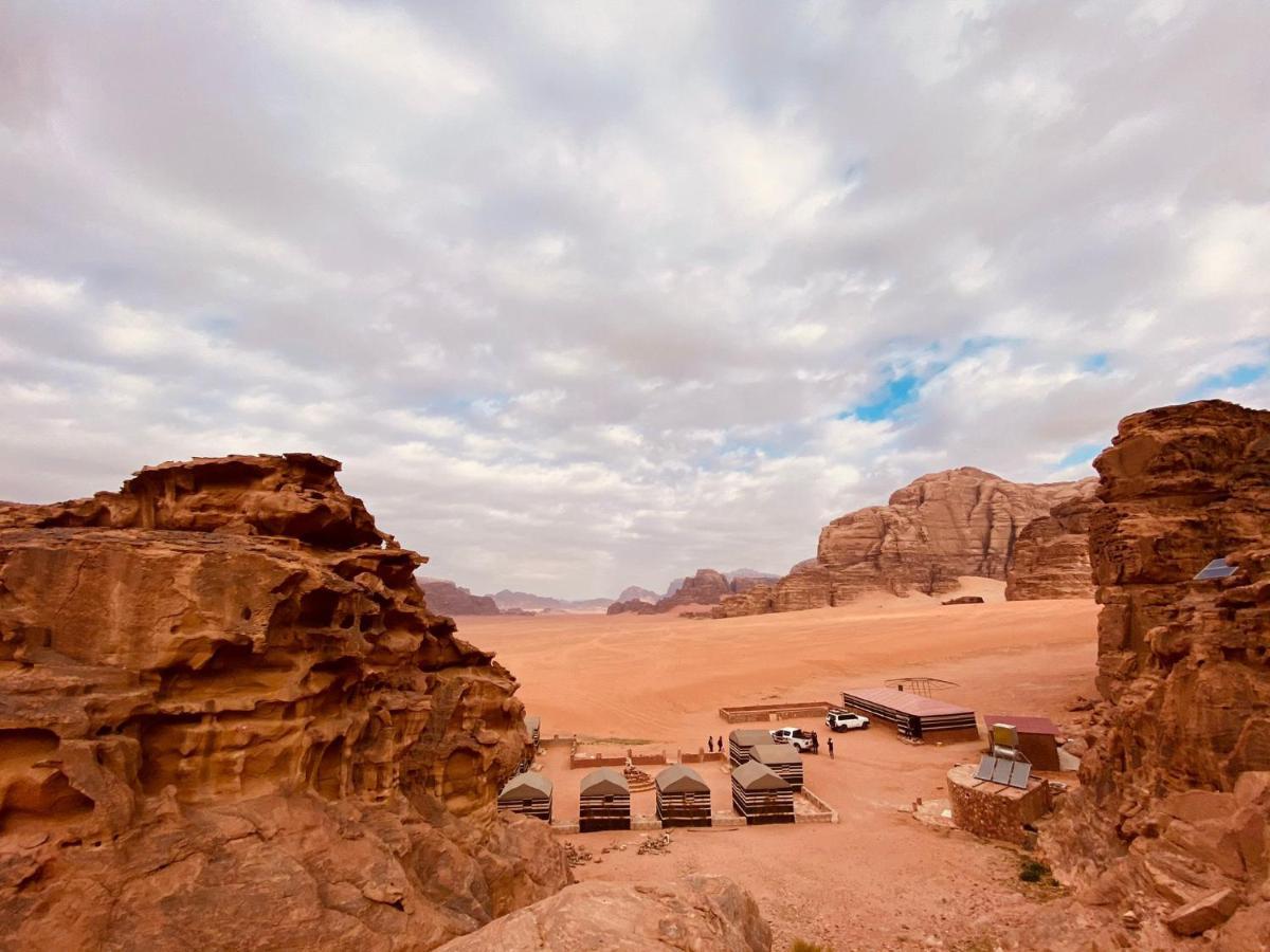 Готель Bedouin Family Camp Ваді-Рам Екстер'єр фото