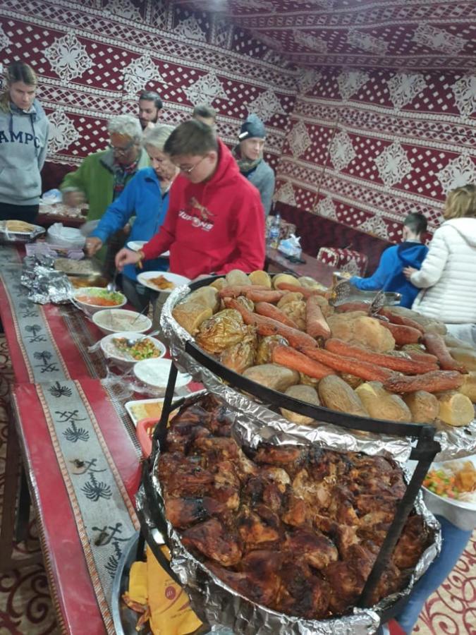 Готель Bedouin Family Camp Ваді-Рам Екстер'єр фото