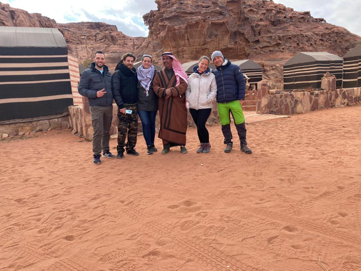 Готель Bedouin Family Camp Ваді-Рам Екстер'єр фото