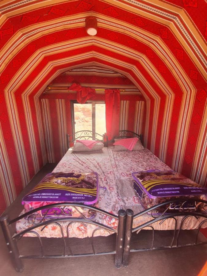 Готель Bedouin Family Camp Ваді-Рам Екстер'єр фото